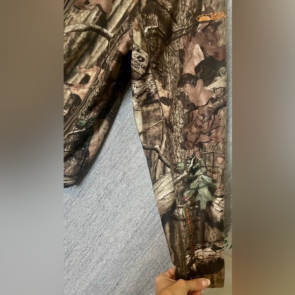 Scent-Lok full season velocity camo jacket size L. Like new. - Picture 4 of 10